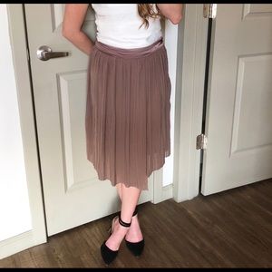 NWOT Taupe Skirt | Size S